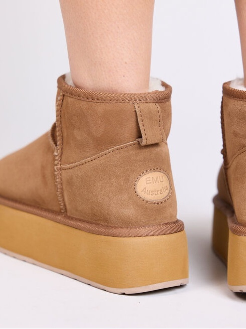 Emu Australia micro stinger flatform in chestnut